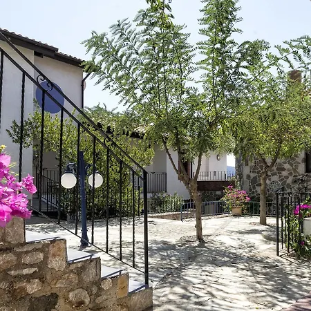 Ξενοδοχείο Sato Triopia